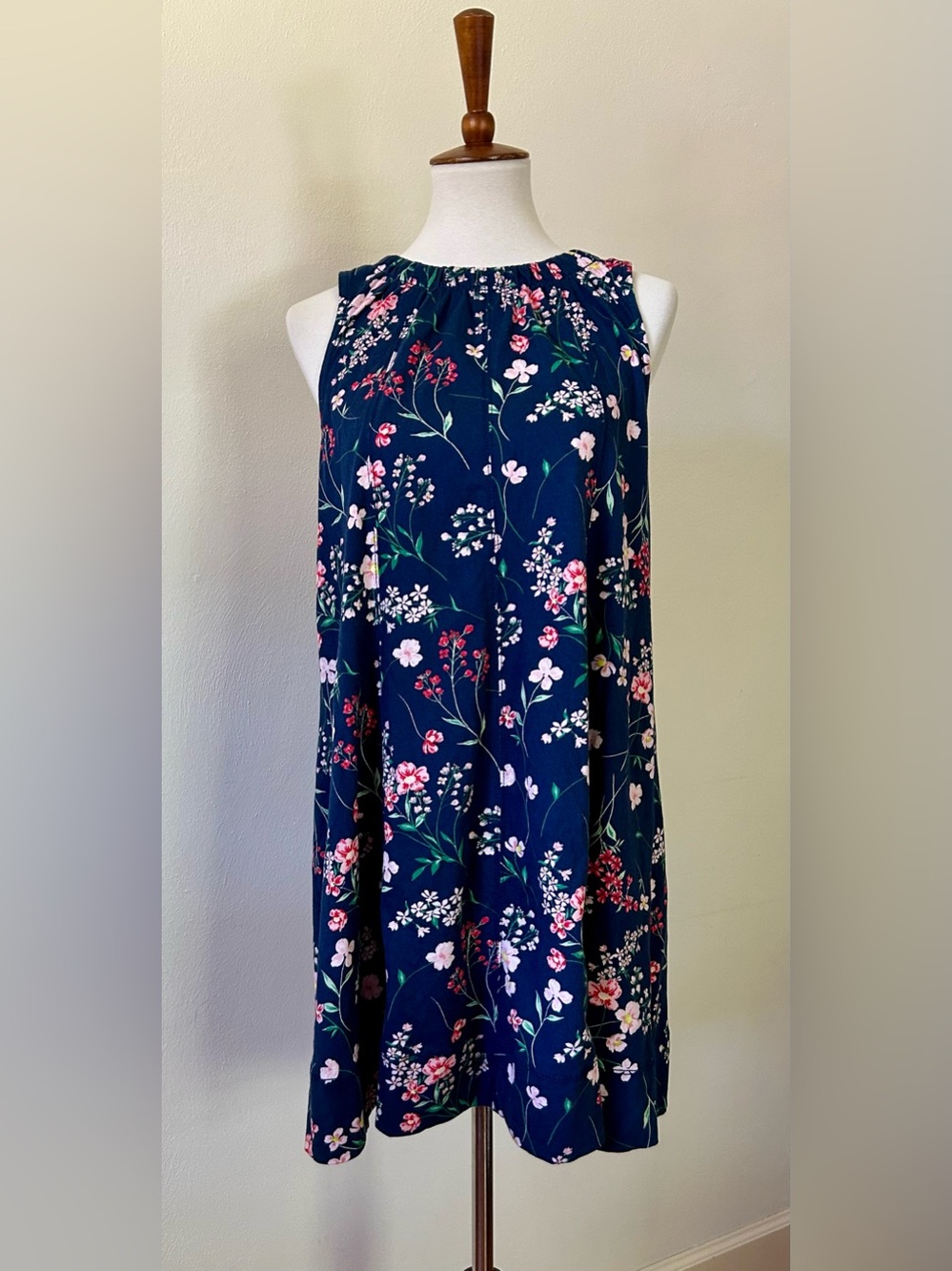 LOFT Floral - Blue Short Dress - Sleeveless. Size M